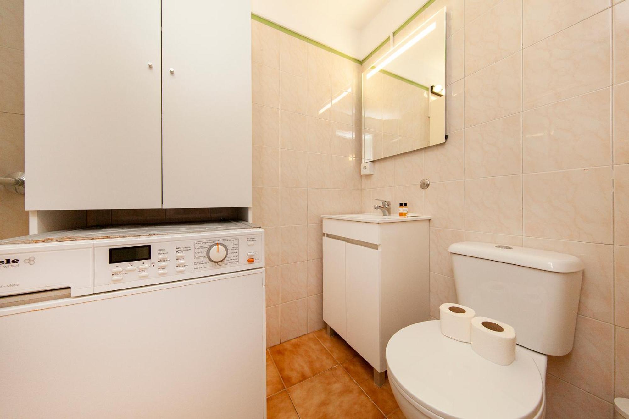 A70 - Junta In Apartment *